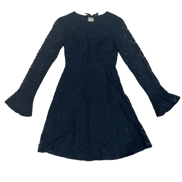 Betsey Johnson dark blue open back Long Bell Sleeve Lace overlay Dress size 2 - Picture 3 of 11